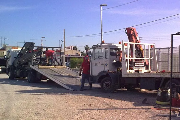 Grúas Caballero transporte terrestre 4